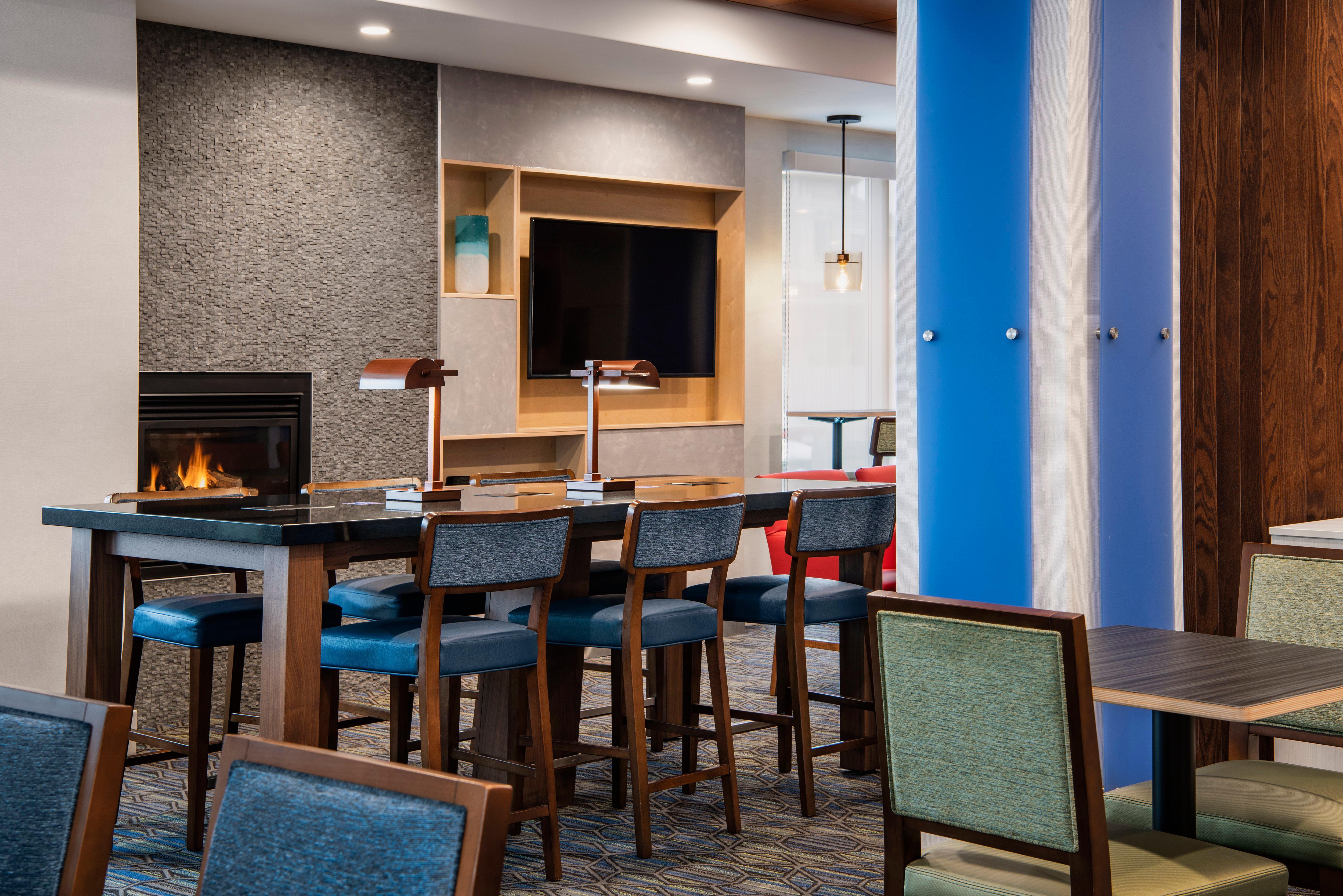 Holiday Inn Express Hotel & Suites Saskatoon By Ihg Ngoại thất bức ảnh