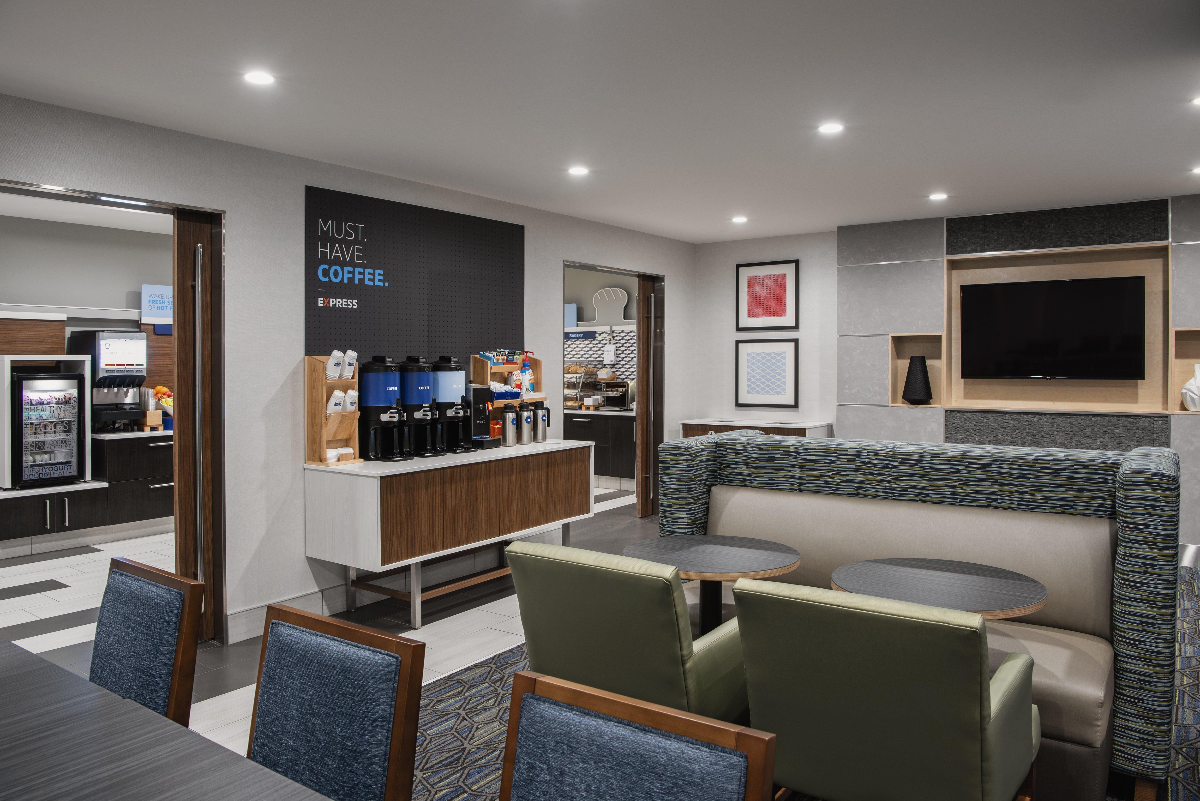 Holiday Inn Express Hotel & Suites Saskatoon By Ihg Ngoại thất bức ảnh