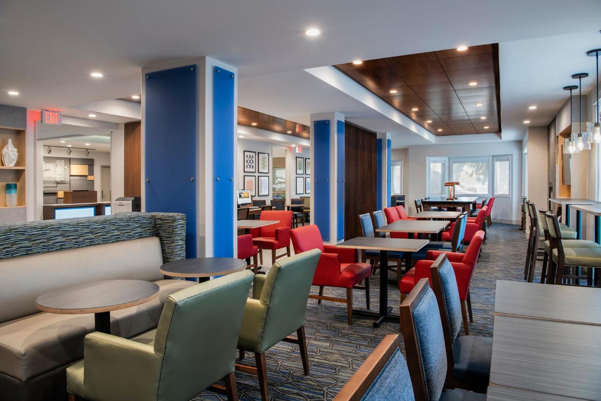 Holiday Inn Express Hotel & Suites Saskatoon By Ihg Ngoại thất bức ảnh